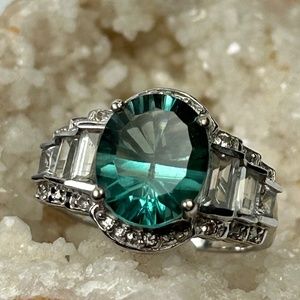 3.85ct tw Green Quartz ring with white topaz set in sterling silver